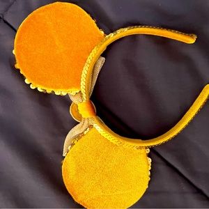 Disney 50 Gold Sequins Ears